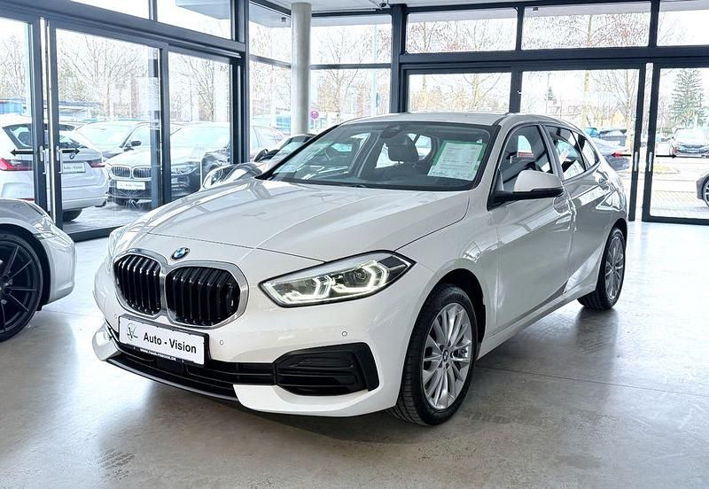 Gebraucht BMW 120 Advantage 178 PS (130 kW) 2022 Weiß Kleinwagen