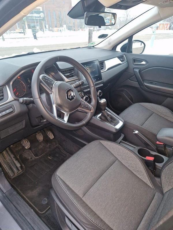 Gebraucht Renault Captur Zen 91 PS (66 kW) 2022 Grau SUV