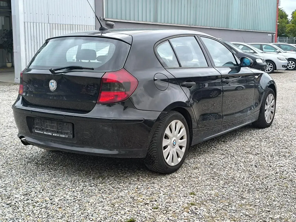 Gebraucht BMW 116 116 PS (85 kW) 2006 Schwarz Kleinwagen