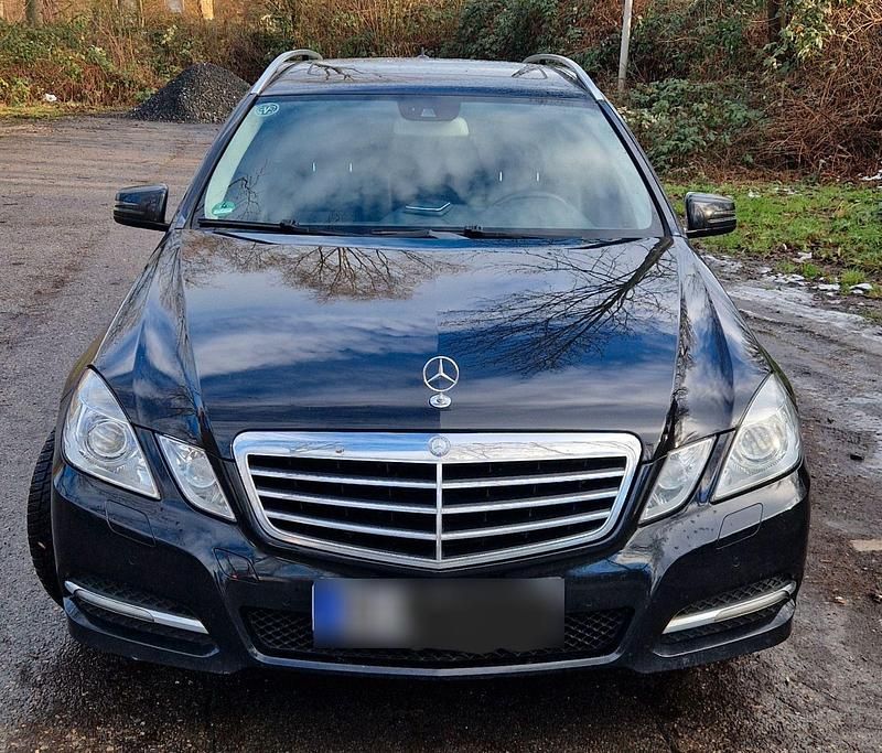 Gebraucht Mercedes E200 Avantgarde 184 PS (135 kW) 2011 Schwarz Kombi