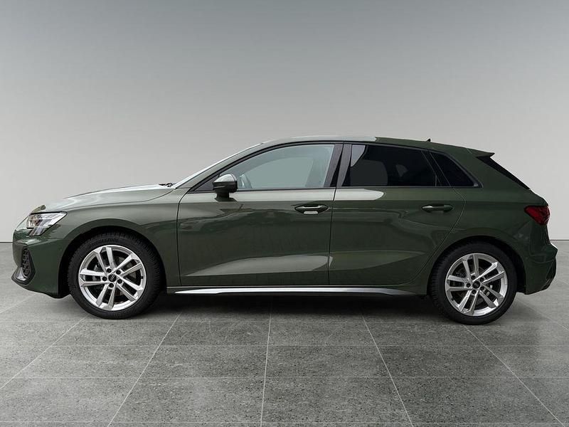 Gebraucht Audi A3 S-Line 150 PS (110 kW) 2024 Distriktgrün metallic Limousine