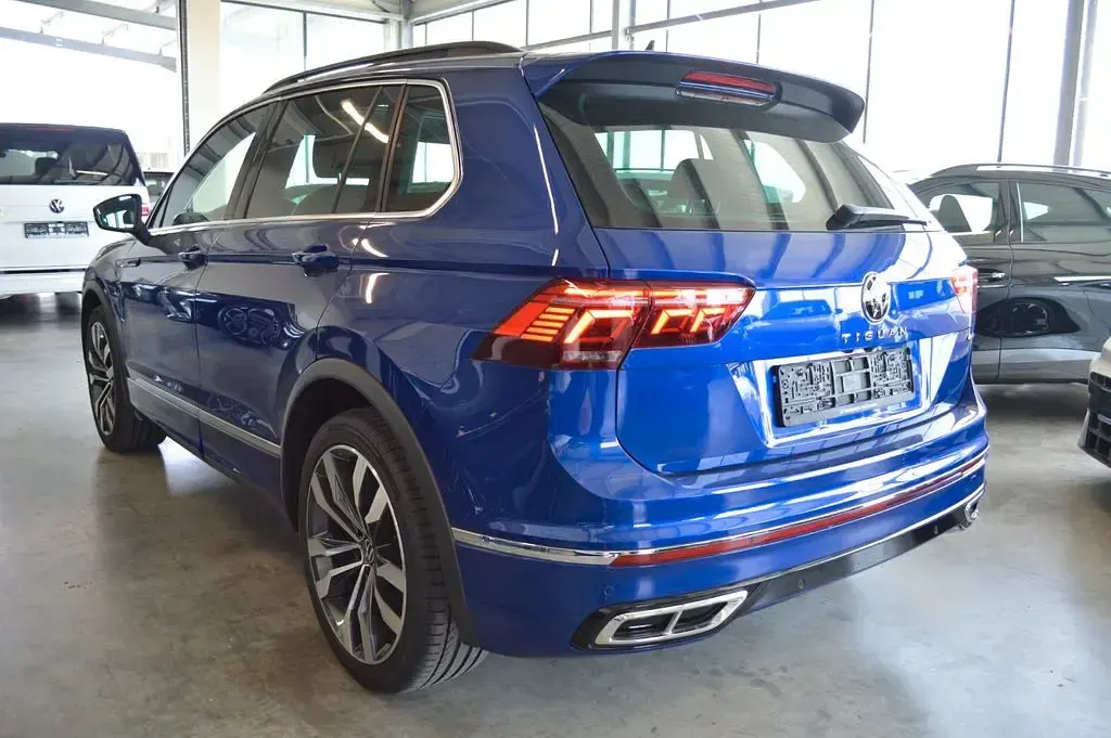 Gebraucht VW Tiguan R-line 190 PS (139 kW) 2023 Blau SUV