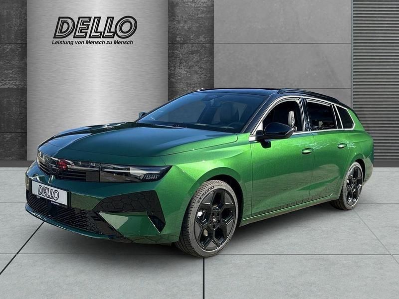 Neu Opel Astra Ultimate 145 PS (106 kW) 2026 Klover grün Kombi