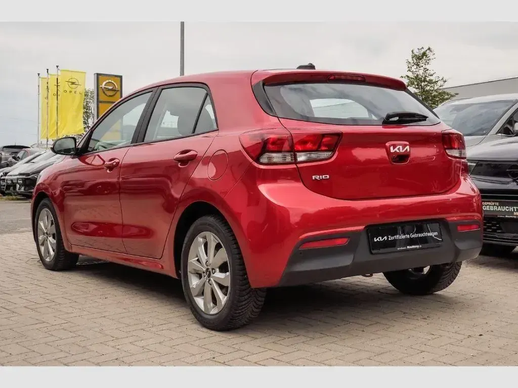 Gebraucht Kia Rio Vision 101 PS (74 kW) 2022 Rot Kleinwagen