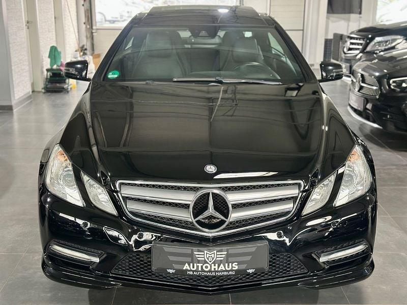 Gebraucht Mercedes E350 AMG 306 PS (225 kW) 2012 Schwarz Coupé