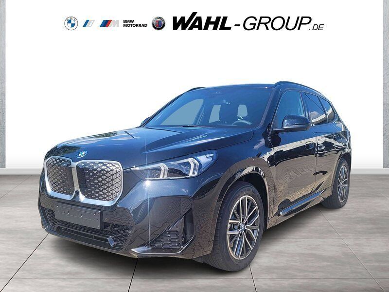 Schwarz Neu 2025 BMW iX1 M Sport SUV | 53.490 € (Guter Preis) - Bild 1/4