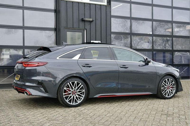 Gebraucht Kia ProCeed GT 204 PS (150 kW) 2023 Grau Kombi