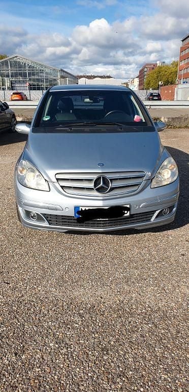 Gebraucht Mercedes B200 140 PS (102 kW) 2005 Van / Kleinbus