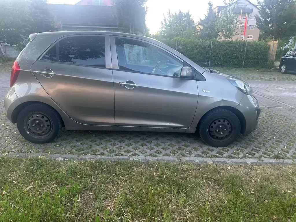 Używany Kia Picanto Edition 7 69 KM (50 kW) 2011 Szary Hatchback