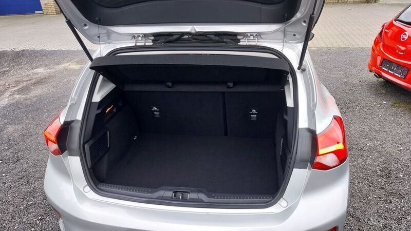 Gebraucht Ford Focus Titanium 120 PS (88 kW) 2019 Polarsilber metallic Limousine