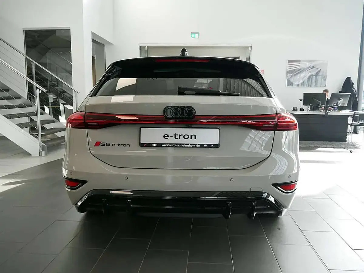 Gebraucht Audi S6 Sport 369 kW (503 PS) 2026 Siambeige Kombi