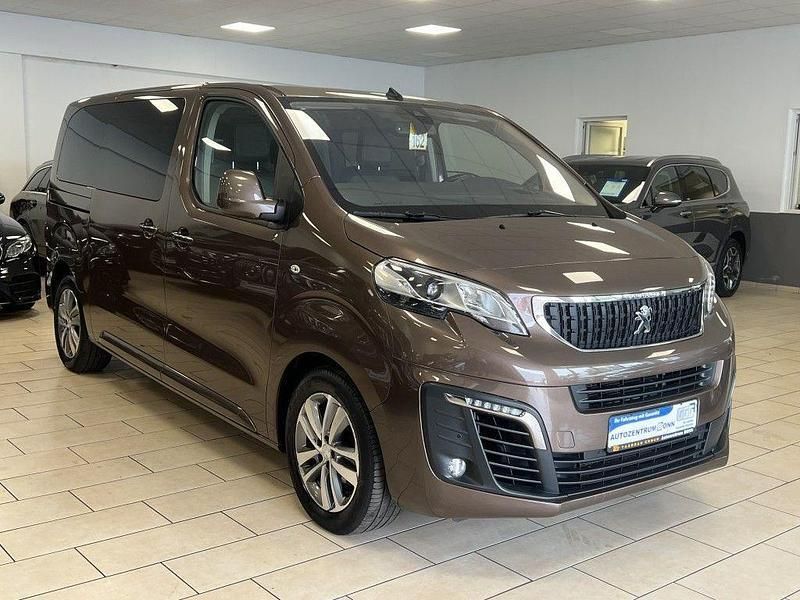 Braun Gebraucht 2021 Peugeot Traveller Business-Line Van / Kleinbus | 36.000 € (Fairer Preis) - Bild 1/4