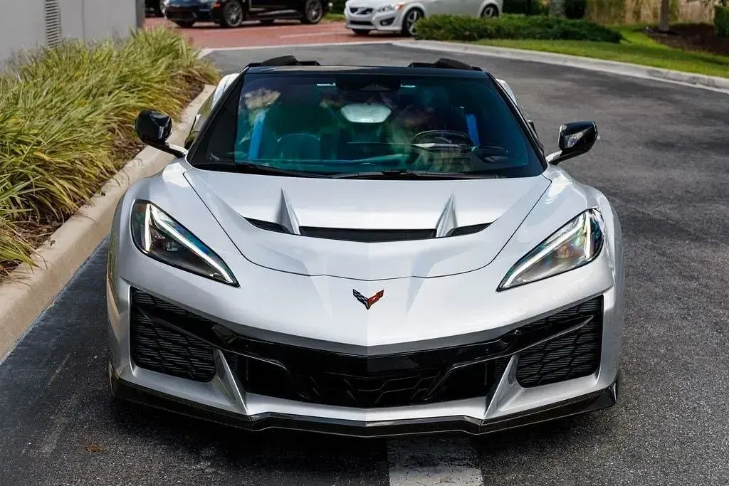 Neu Corvette ZR1 2026 Silber Cabrio
