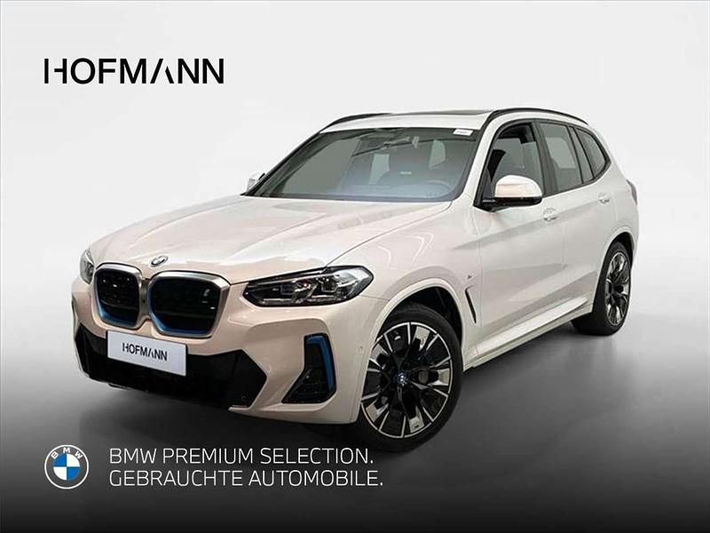 Gebraucht BMW iX3 Impressive 210 kW (286 PS) 2022 Mineralweiß metallic SUV