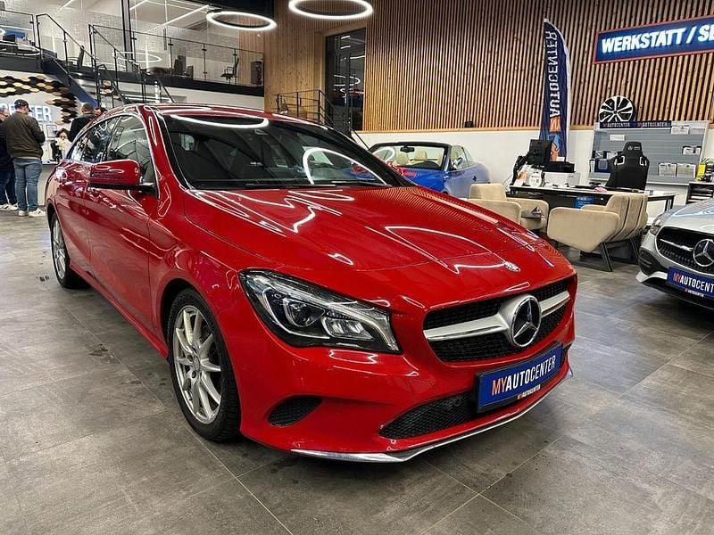 Gebraucht Mercedes CLA180 AMG 122 PS (89 kW) 2016 Rot Limousine