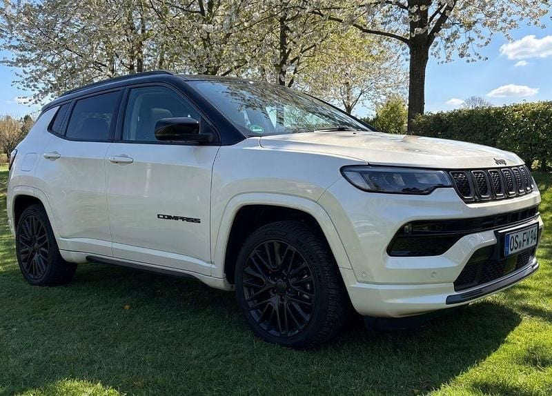 Second-hand Jeep Compass 241 CP (177 kW) 2021 Alb SUV