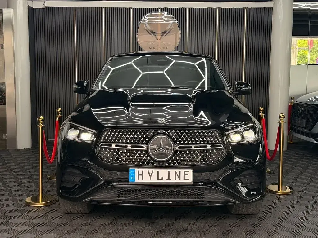Gebraucht Mercedes GLE300 AMG 269 PS (197 kW) 2025 Schwarz SUV