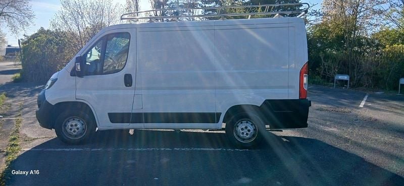 Gebraucht Peugeot Boxer 110 PS (80 kW) 2018 Weiß Van