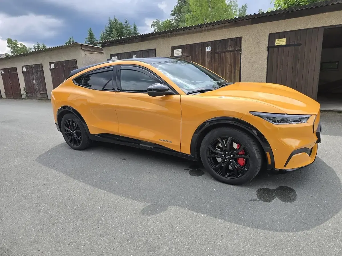 Gebraucht Ford Mustang Mach-E 197 kW (269 PS) 2022 Andere farben SUV