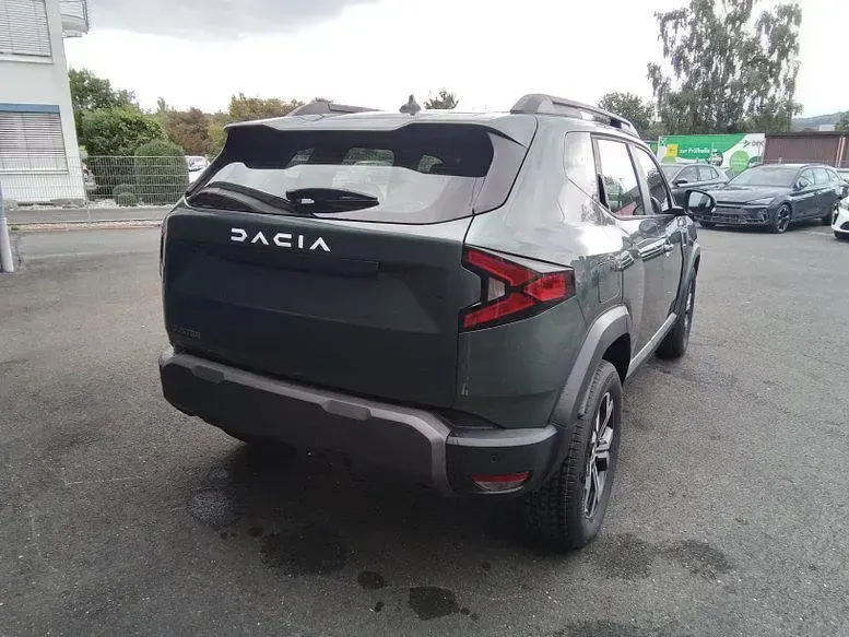 Gebraucht Dacia Duster Expression 131 PS (96 kW) 2025 Zedergrün SUV