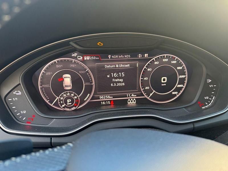 Gebraucht Audi Q5 S-Line 299 PS (219 kW) 2020 Grau SUV