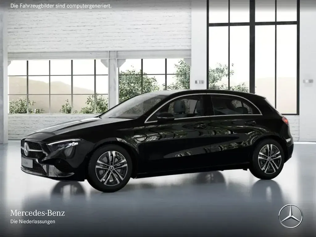 Gebraucht Mercedes A250 Advanced 163 PS (119 kW) 2025 Kosmosschwarz Limousine
