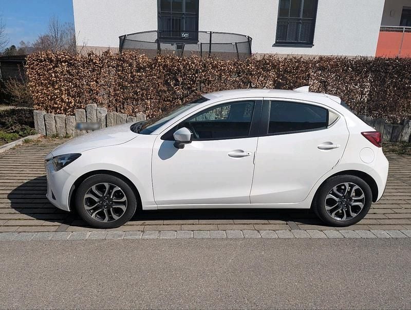 Gebraucht Mazda 2 75 PS (55 kW) 2017 Weiß Limousine