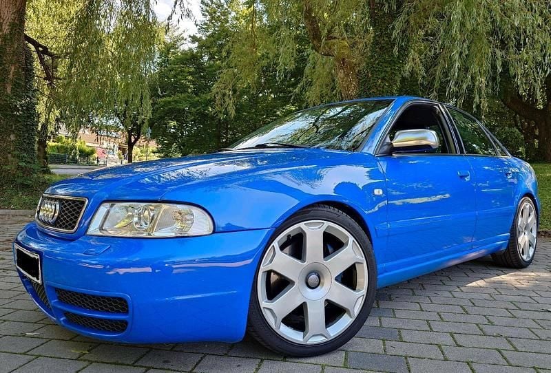 Second-hand Audi S4 Performance 265 CP (194 kW) 1999 Albastru Berlinǎ