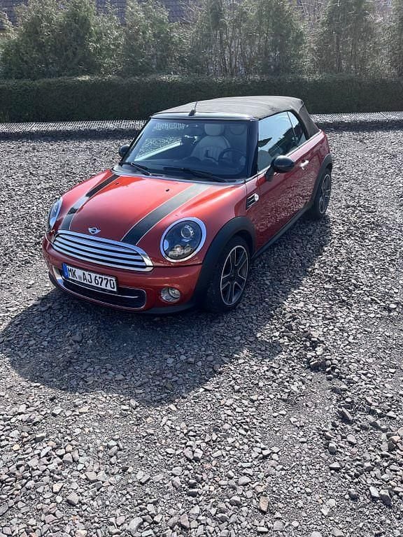 Gebraucht Mini Cooper D Cabriolet 111 PS (81 kW) 2011 Orange Cabrio