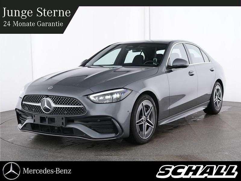Grau Gebraucht 2024 Mercedes C180 AMG Limousine | 39.969 € (Etwas zu teuer) - Bild 1/4
