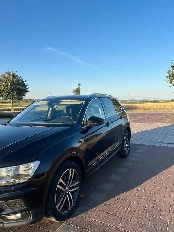 Gebraucht VW Tiguan Comfortline 150 PS (110 kW) 2017 Schwarz SUV