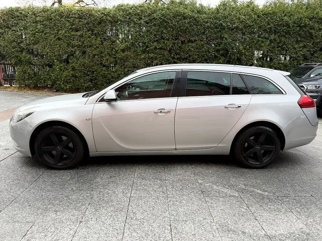 Gebraucht Opel Insignia Innovation 160 PS (117 kW) 2011 Silber Kombi