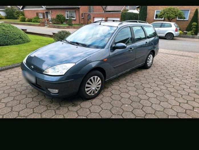 Grau Gebraucht 2003 Ford Focus Kombi | 1.400 € (Fairer Preis) - Bild 1/4