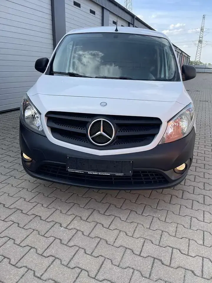 Gebraucht Mercedes Citan 111 110 PS (80 kW) 2016 Weiß Van / Kleinbus