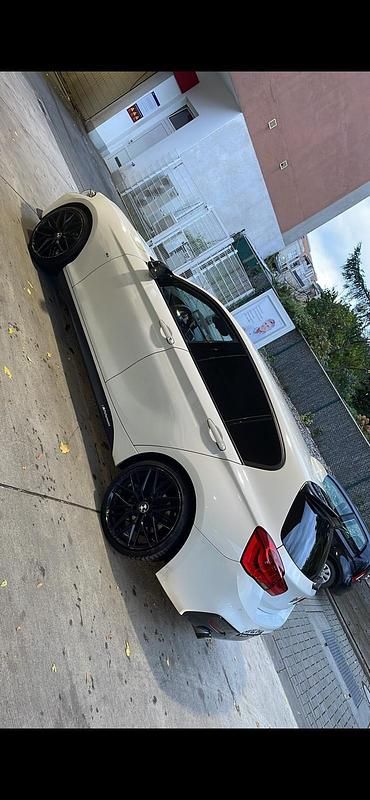 Gebraucht BMW M140 Performance 136 PS (100 kW) 2015 Weiß Kleinwagen