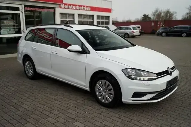 Gebraucht VW Golf VII 116 PS (85 kW) 2018 Weiß Kombi
