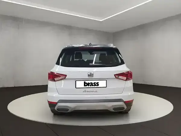 Gebraucht Seat Arona Xperience 110 PS (80 kW) 2024 Nevada weiß metallic / magnetic grau metallic SUV