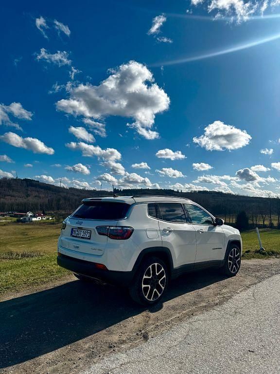 Gebraucht Jeep Compass Limited 150 PS (110 kW) 2021 Weiß SUV