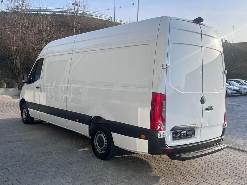 Gebraucht Mercedes Sprinter 150 PS (110 kW) 2022 Arktikweiss Van