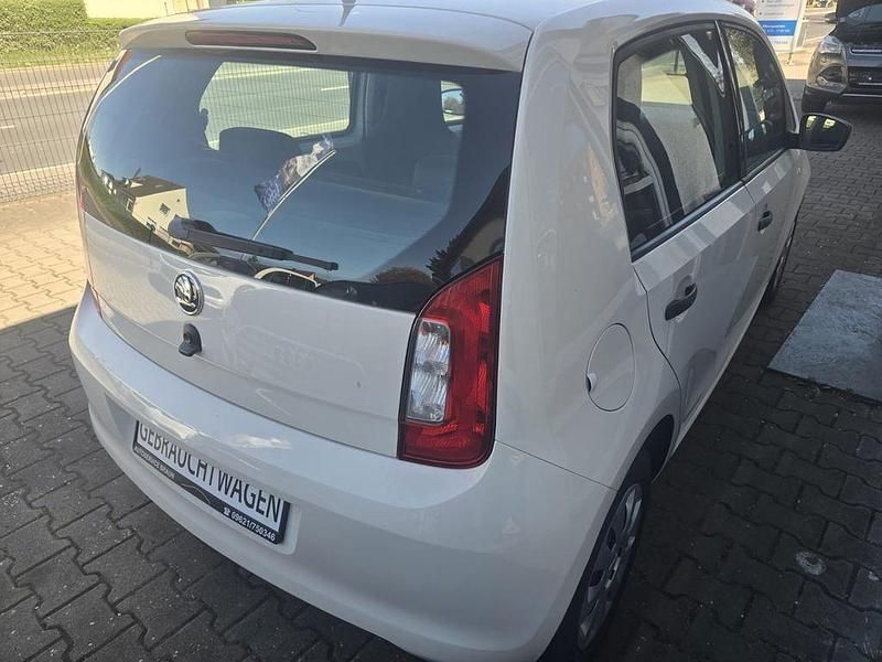 Używany Skoda Citigo 60 KM (44 kW) 2017 Biały Hatchback