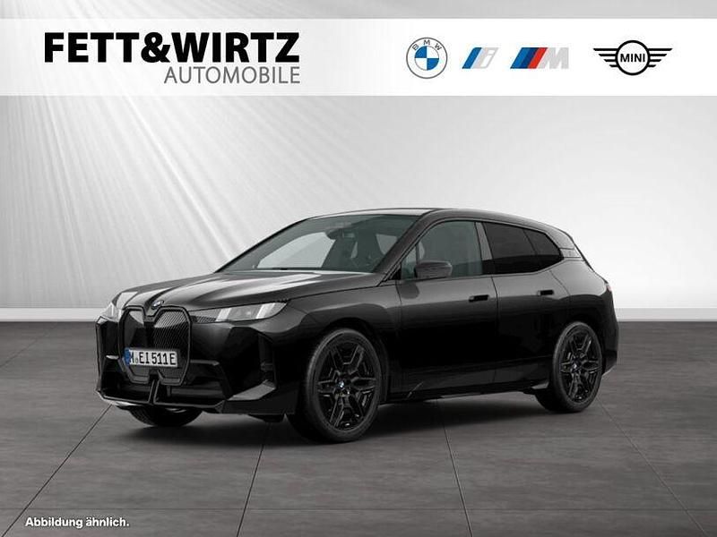 Gebraucht BMW iX M Sport 455 kW (619 PS) 2025 Saphirschwarz metallic SUV
