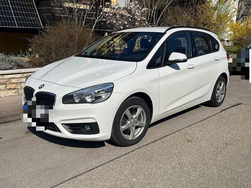 Gebraucht BMW 216 Active Tourer Advantage 116 PS (85 kW) 2016 Weiß Van / Kleinbus