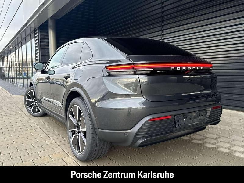 Gebraucht Porsche Macan 264 kW (360 PS) 2024 Vulkangraumetallic SUV