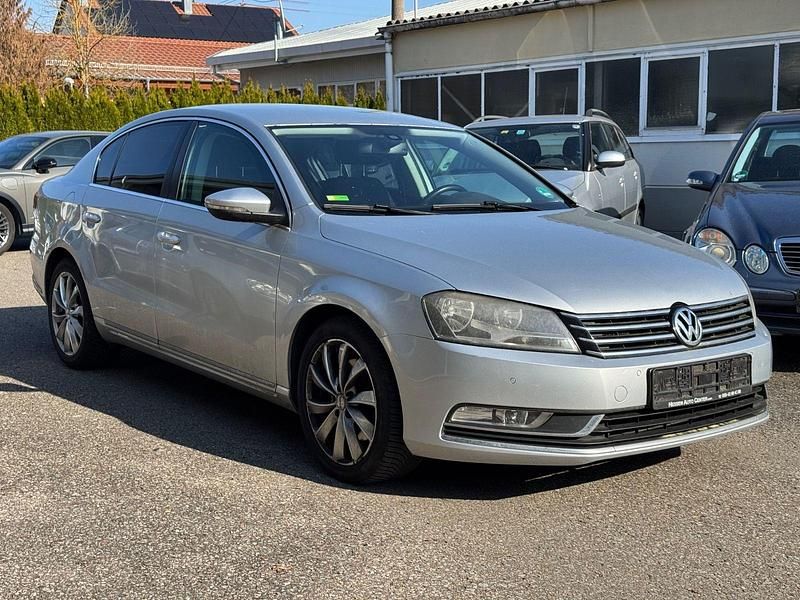 Gebraucht VW Passat Comfortline 160 PS (117 kW) 2011 Silber Limousine