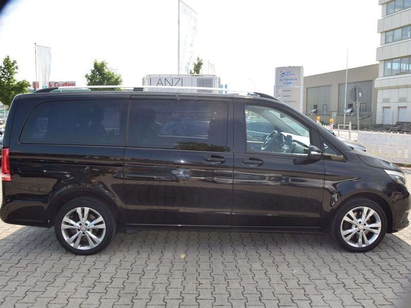 Gebraucht Mercedes V200 190 PS (139 kW) 2015 Schwarz Van / Kleinbus