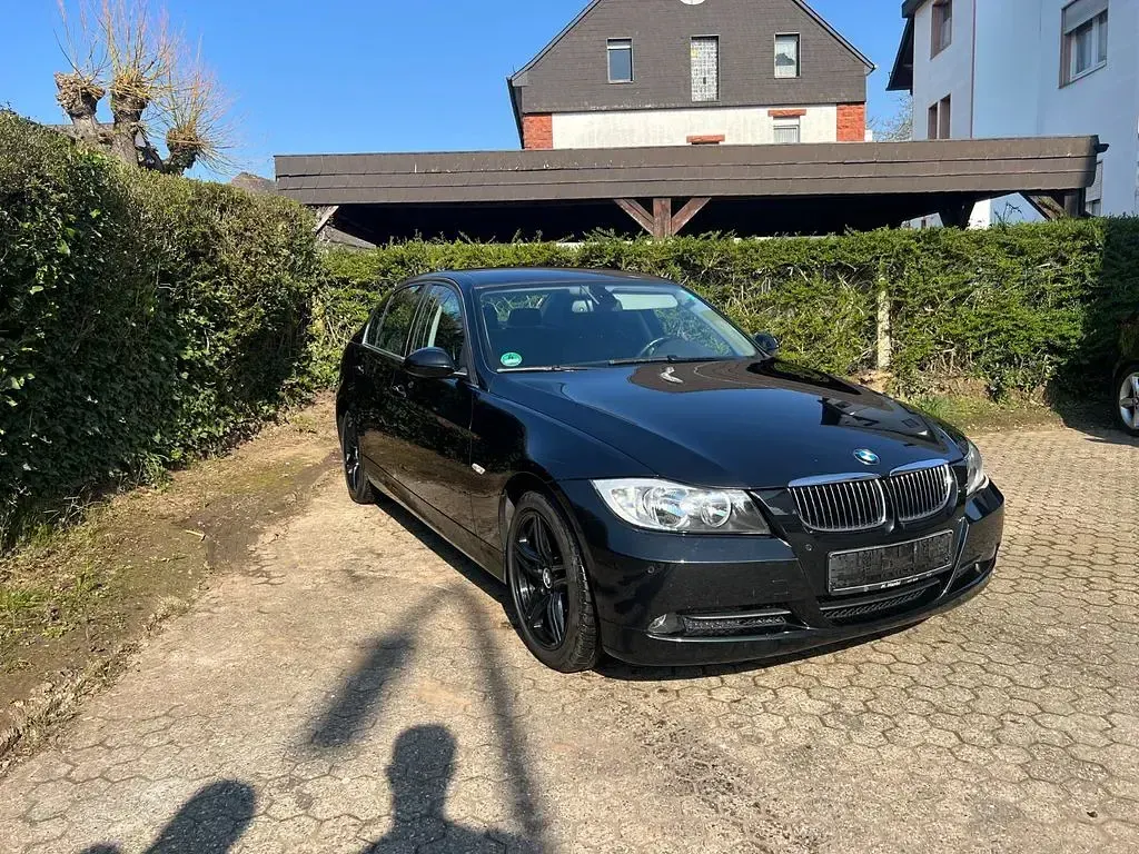 Brugt BMW 325 218 HK (160 kW) 2006 Sort Sedan