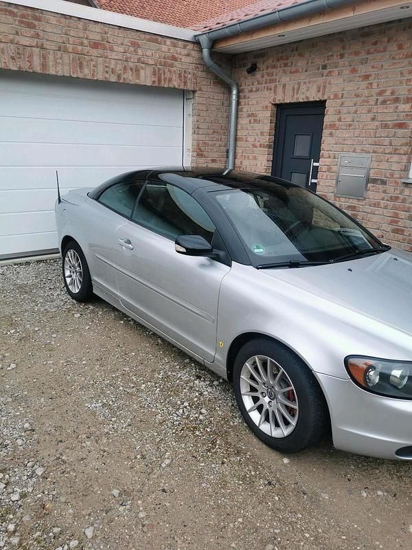 Gebraucht Volvo C70 140 PS (102 kW) 2007 Andere farben Cabrio