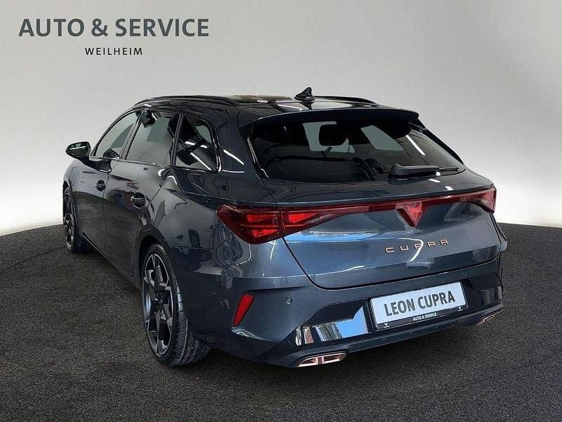 Neu Cupra Leon VZ 272 PS (200 kW) 2026 Grau Limousine