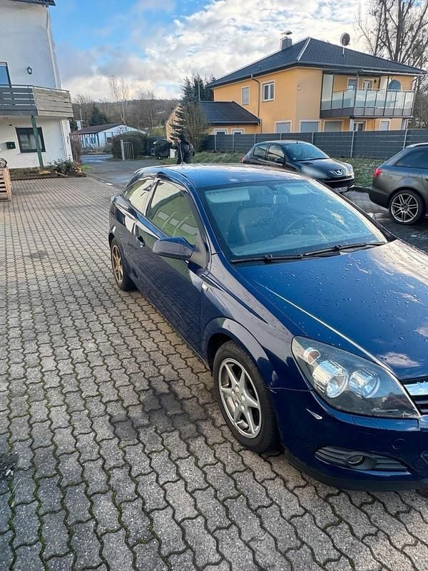 Gebraucht Opel Astra GTC 140 PS (102 kW) 2006 Blau Kleinwagen