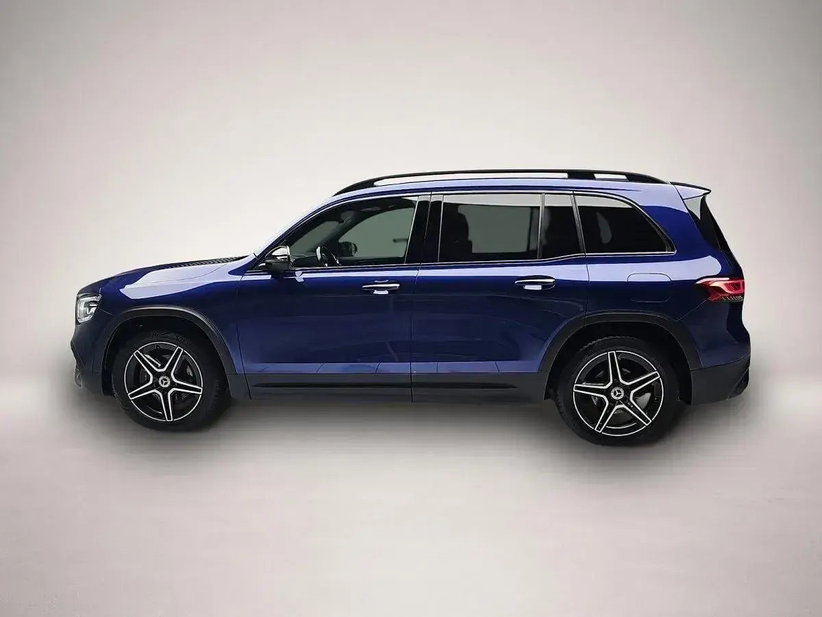 Gebraucht Mercedes GLB200 AMG line 150 PS (110 kW) 2021 Manufacturer SUV